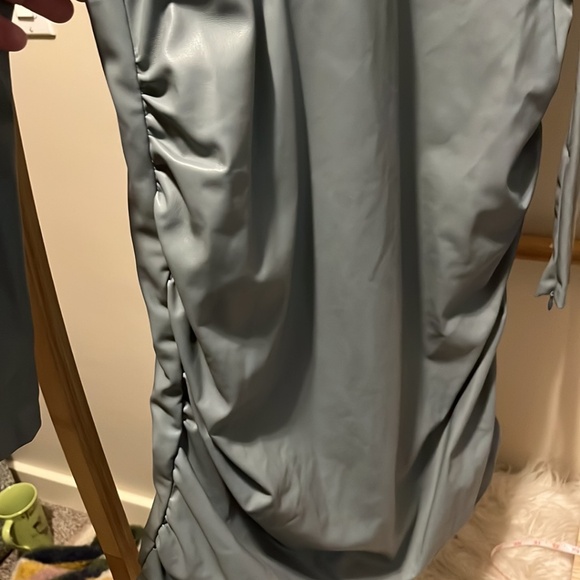 Zara Ruched Skirt Pleated Shoulders Long Sleeve Dress a323 - Picture 5 of 6